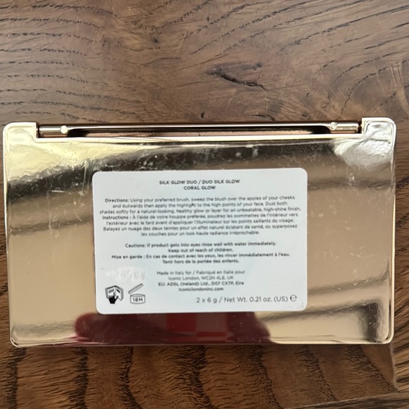 ICONIC London Bronzer & Contour Palette for a Sculpted Glow - Picture 3 of 9